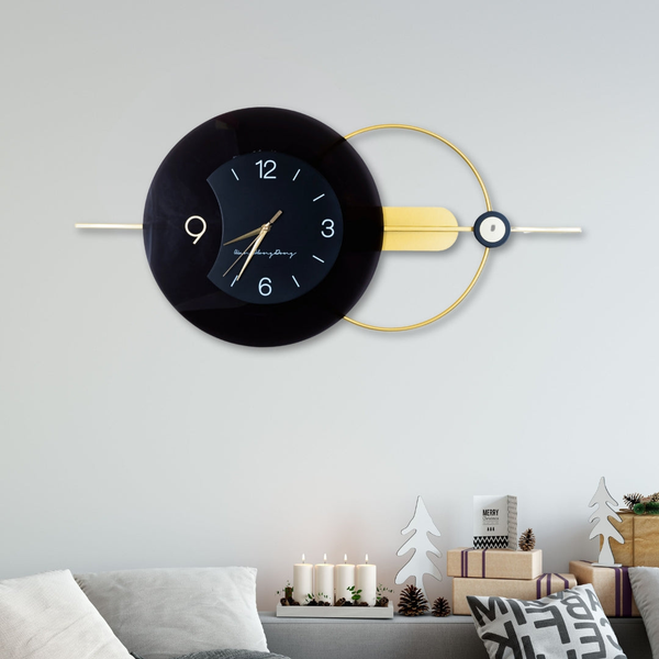 Large metal wall clock, horizontal golden black, silent clock